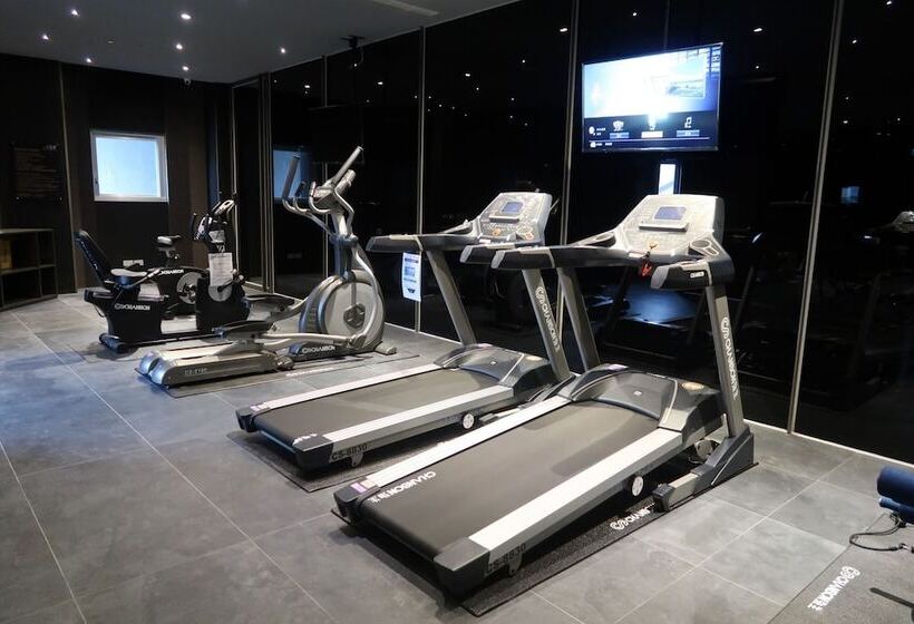 酒店 Orient Luxury