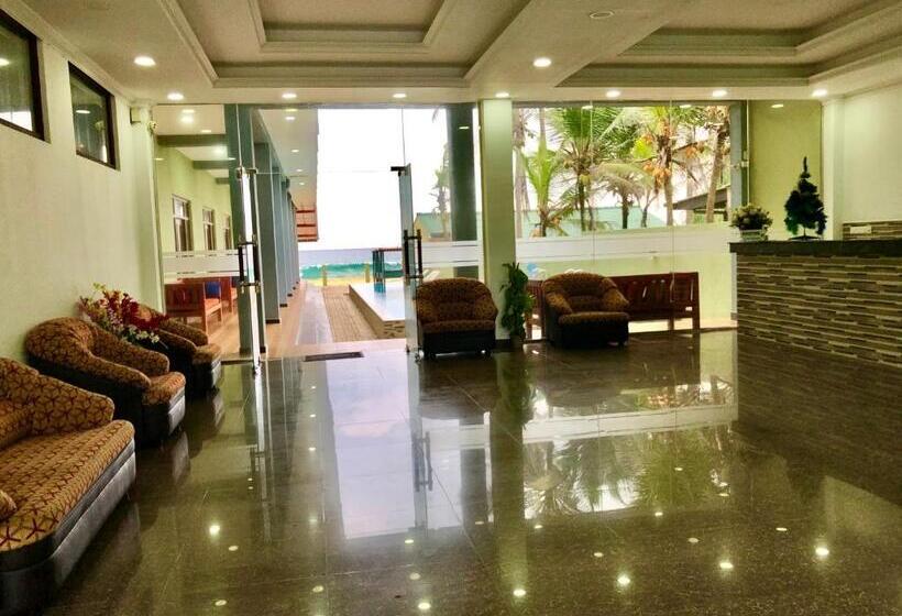 فندق Serenade Beach