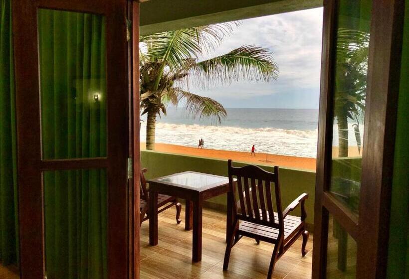 فندق Serenade Beach