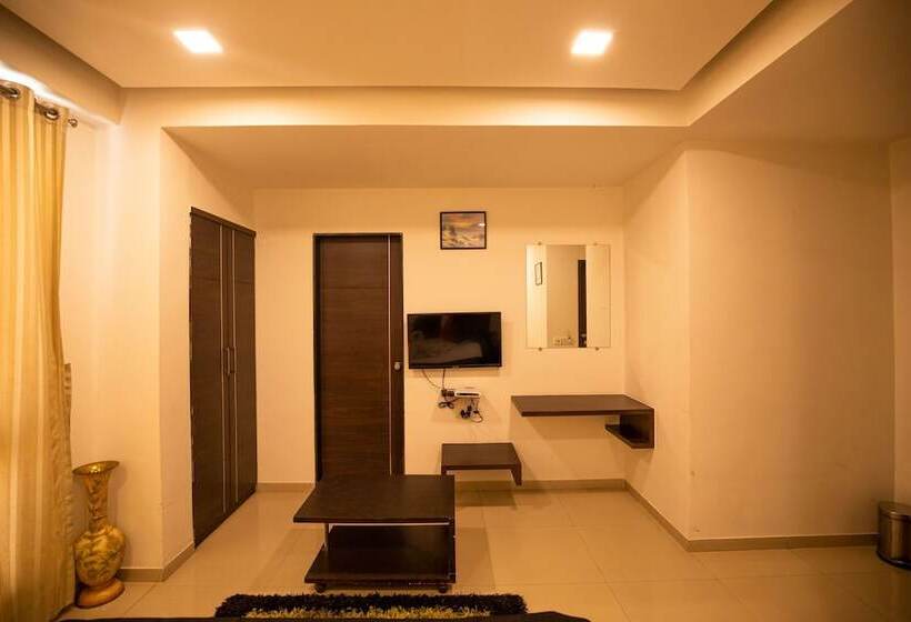 Hotel Shrimad Residency