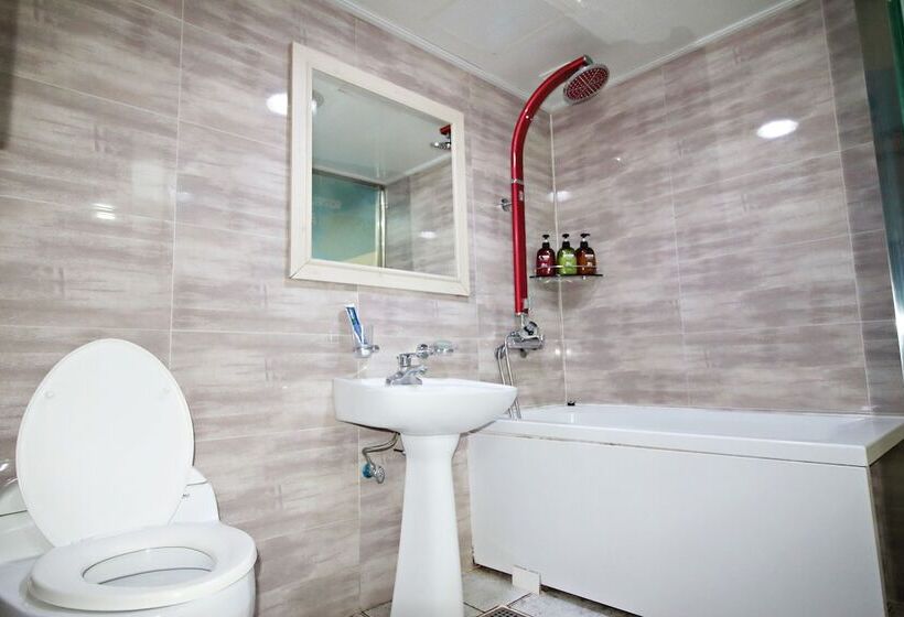 مُتل 9st Traveltel