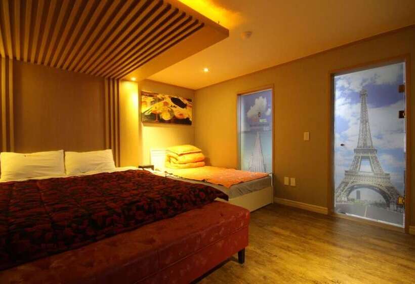 مُتل 9st Traveltel