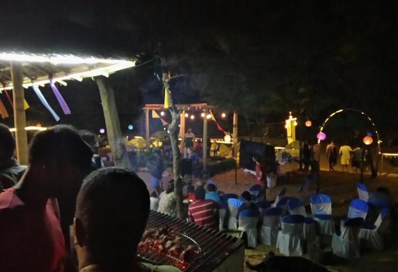 אתר נופש Campcee By Gokarna Adventure