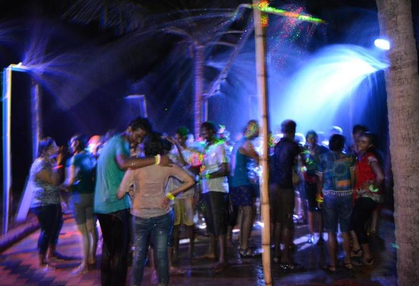 אתר נופש Campcee By Gokarna Adventure