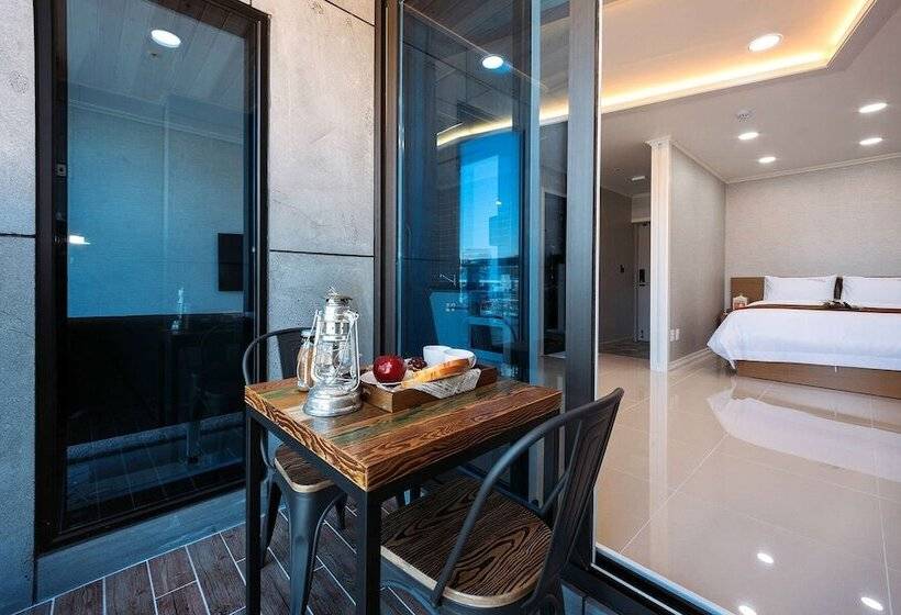 Yeosu Paradise Spa Pension