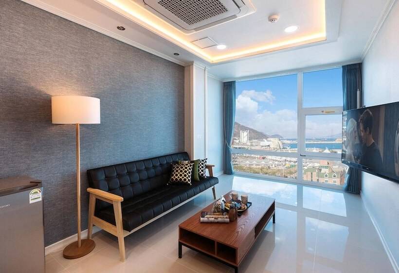 Yeosu Paradise Spa Pension