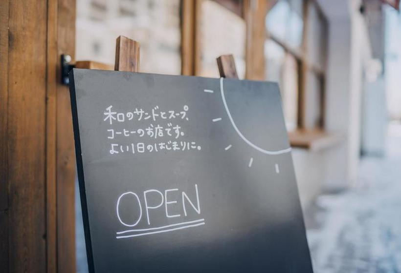 Mezamashi Sandwich  Hostel