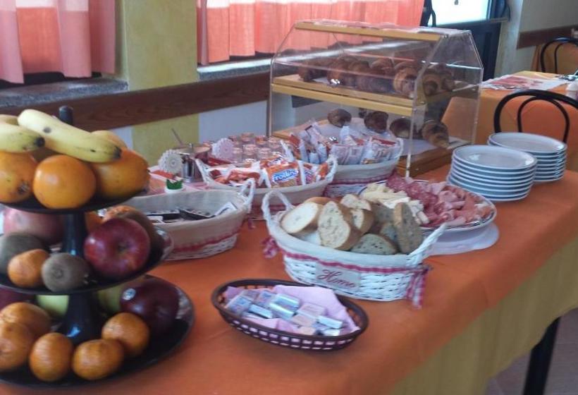 호텔 Albergo Ristorante Lavedo