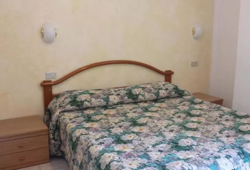 Hotelli Albergo Ristorante Lavedo