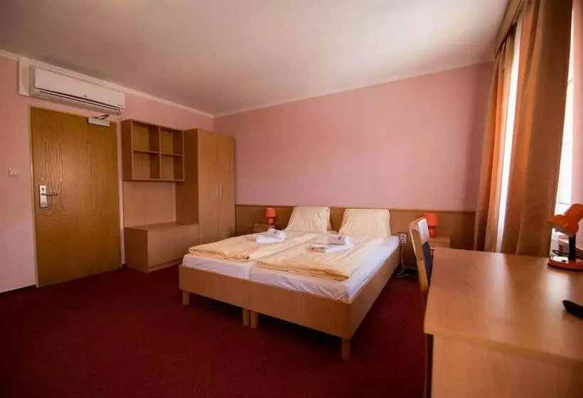 Hotel Clavis