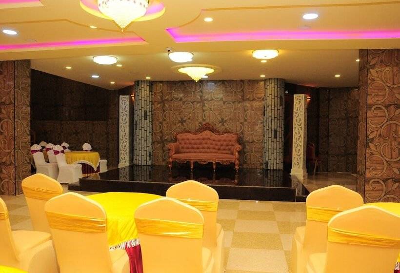 فندق Hyders Park The Business