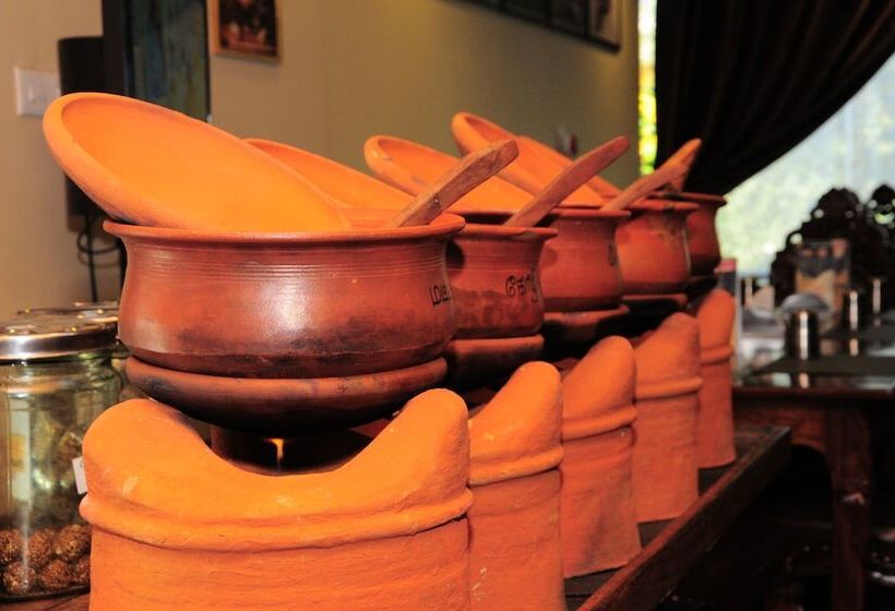 فندق Hyders Park The Business