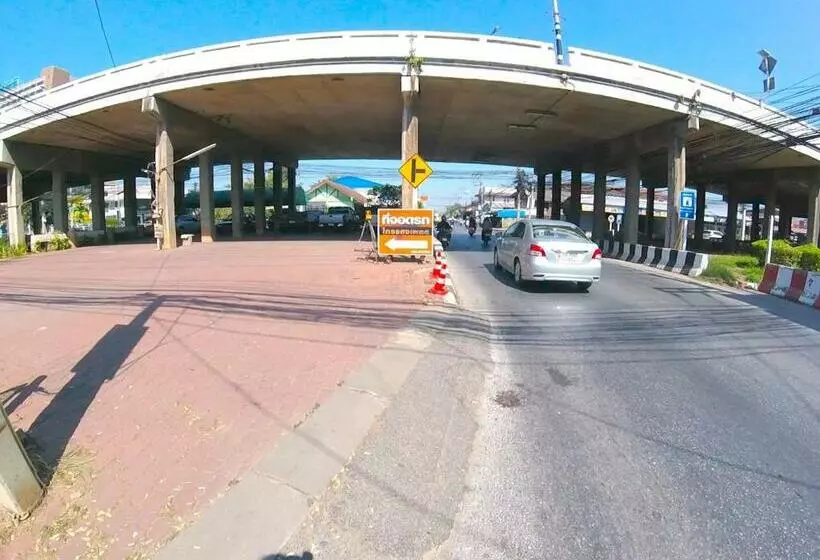 هتل Kraisaeng Place
