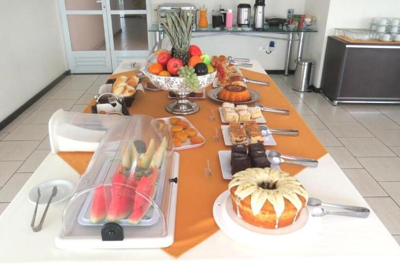 בית מלון כפרי Laf