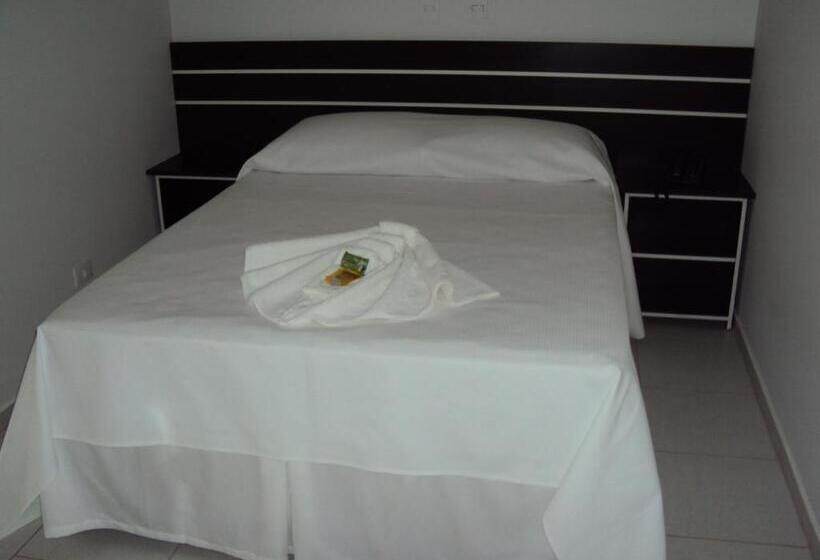 בית מלון כפרי Laf