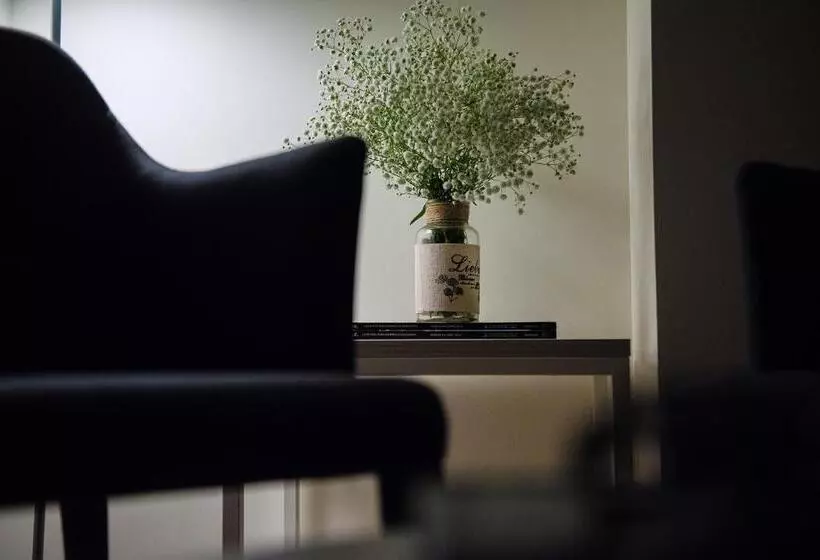 ホテル Pompaelo Plaza Del Ayuntamiento & Spa