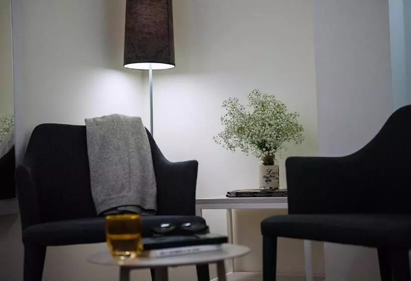 ホテル Pompaelo Plaza Del Ayuntamiento & Spa