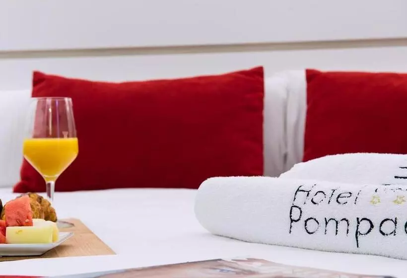 ホテル Pompaelo Plaza Del Ayuntamiento & Spa