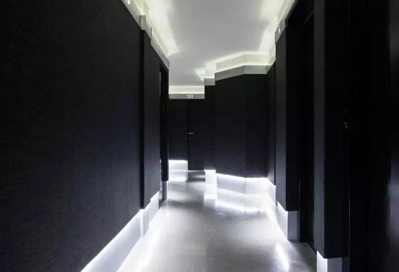 ホテル Pompaelo Plaza Del Ayuntamiento & Spa