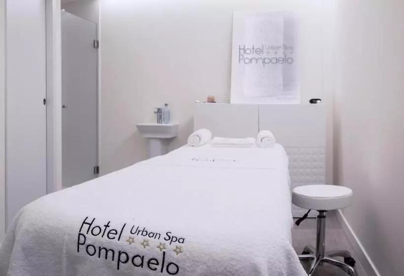 ホテル Pompaelo Plaza Del Ayuntamiento & Spa
