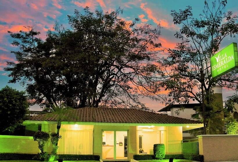 Hotel Villa Esmeralda