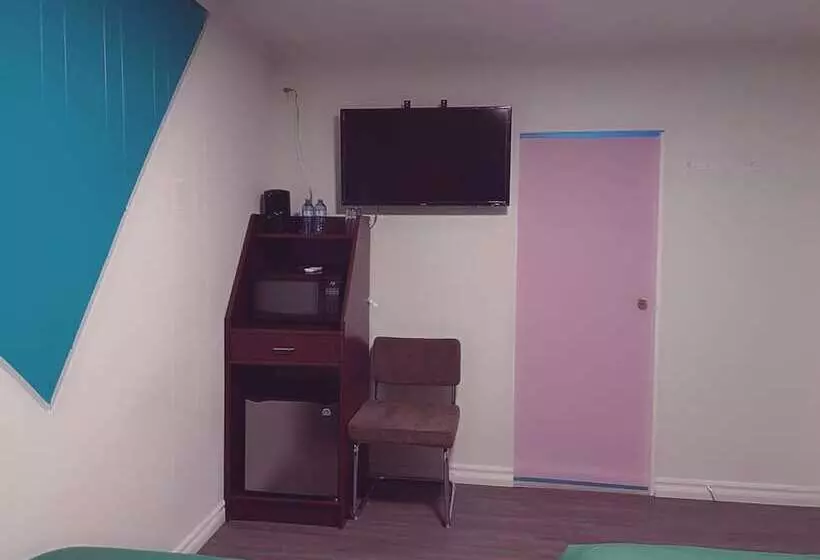 Stop 21 Motel