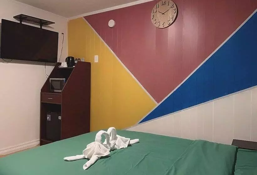 Stop 21 Motel