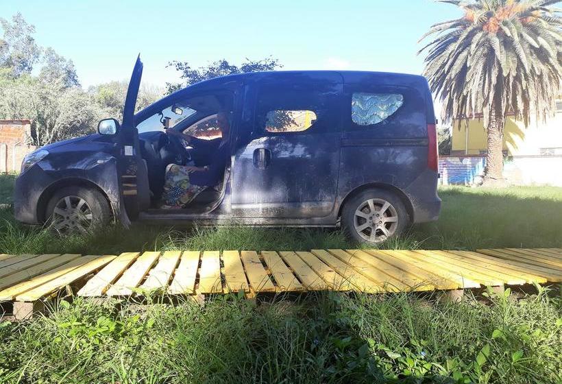 Bed and Breakfast La Cúpula Hostel & Camping