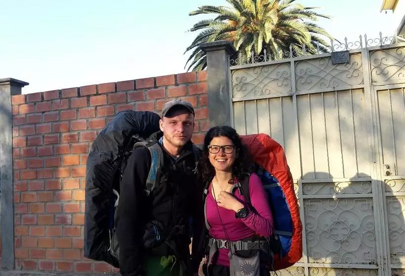 تختخواب و صبحانه La Cúpula Hostel & Camping