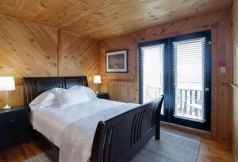 Bye The Bay Bed And Breakfast