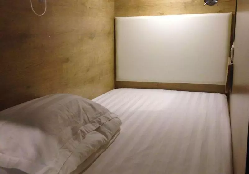 Cube Bed Station   Hostel