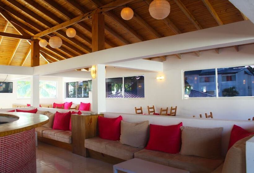 هتل Ahnvee Resort Adults Only