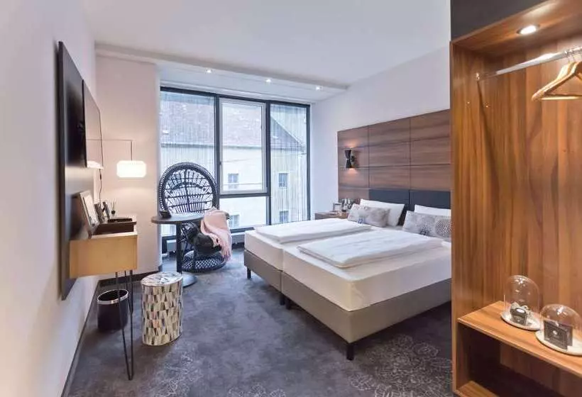 Elaya Hotel Munich City