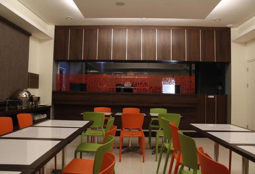 Отель Bella Vita