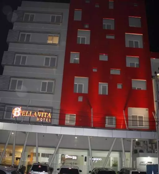 ホテル Bella Vita