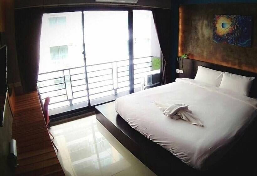 Hotel Coconut Budget And Boutique Huahin