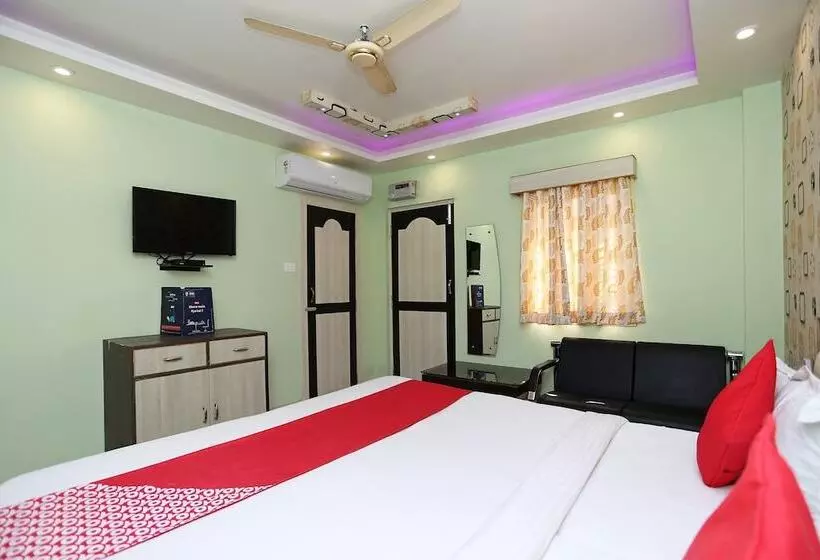 Hotel Mega Palace