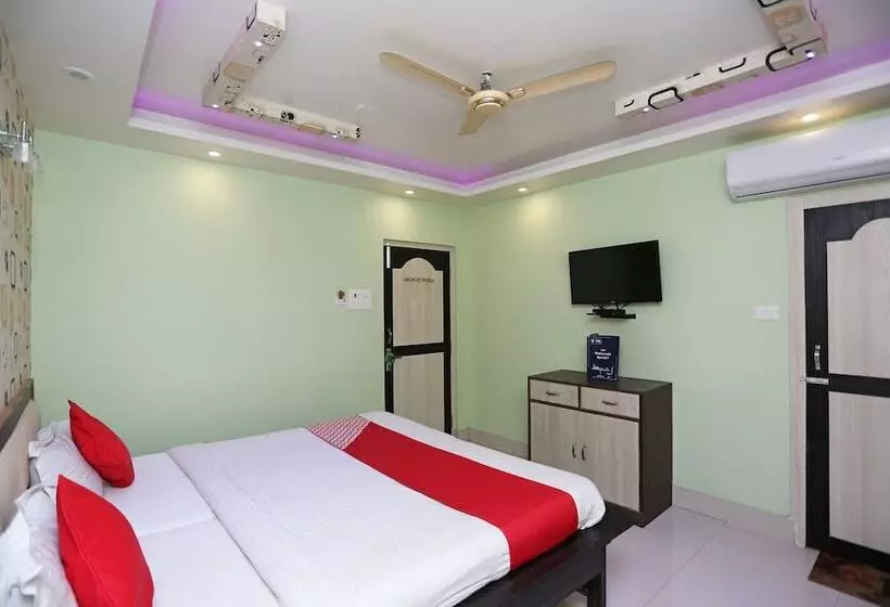 Hotel Mega Palace