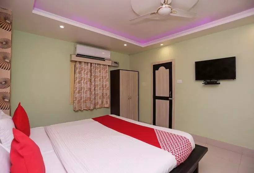Hotel Mega Palace
