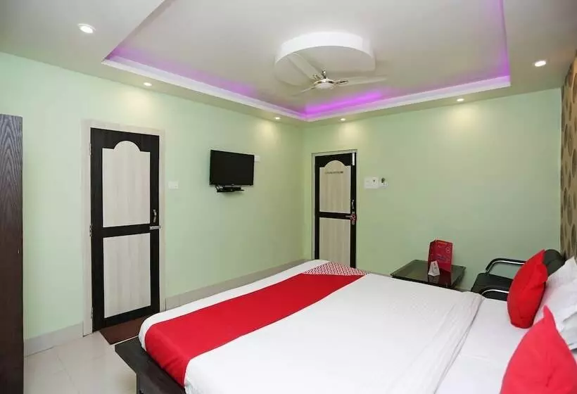 Hotel Mega Palace