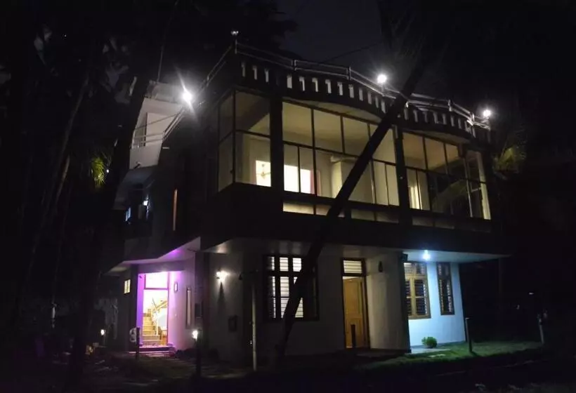 Resort White Shell Beach House