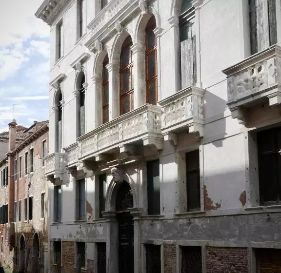 ユースホステル Foresteria Valdese Venezia