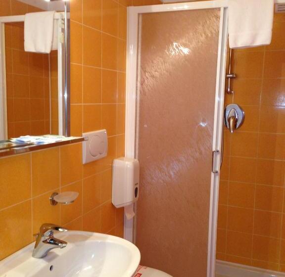 هاستل Foresteria Valdese Venezia