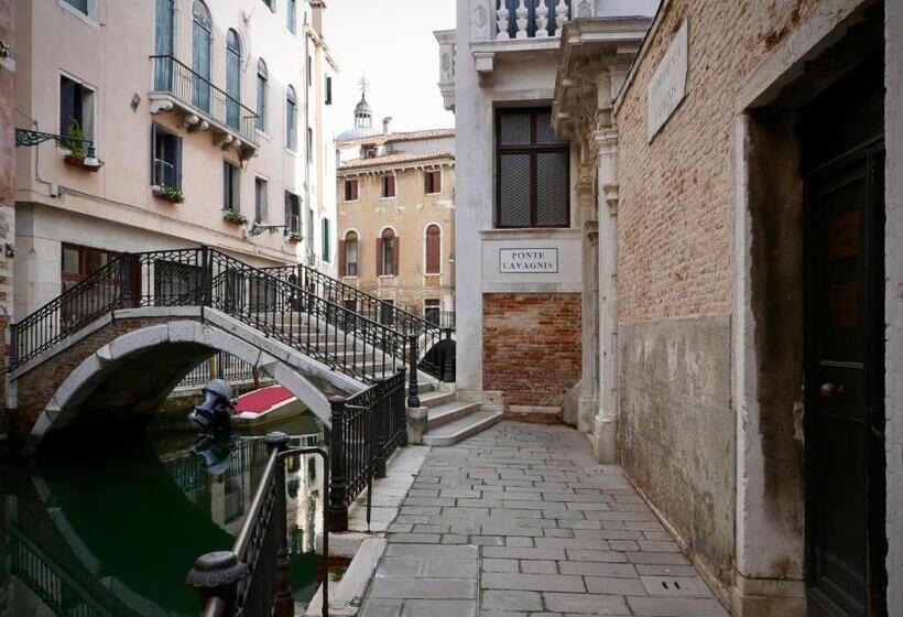 هاستل Foresteria Valdese Venezia