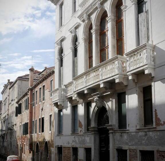 هاستل Foresteria Valdese Venezia