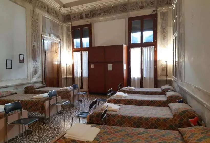 ユースホステル Foresteria Valdese Venezia
