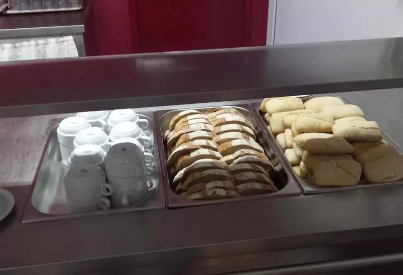 ユースホステル Hi Serra Da Estrela   Pousada De Juventude