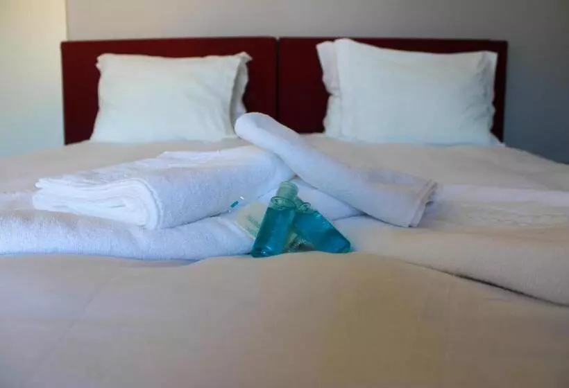 ユースホステル Hi Serra Da Estrela   Pousada De Juventude