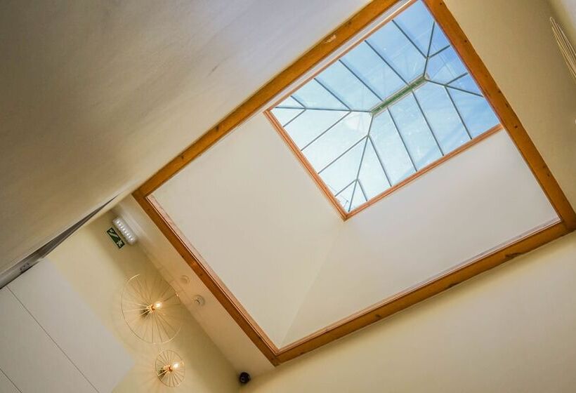 تختخواب و صبحانه Bairro Alto Suites