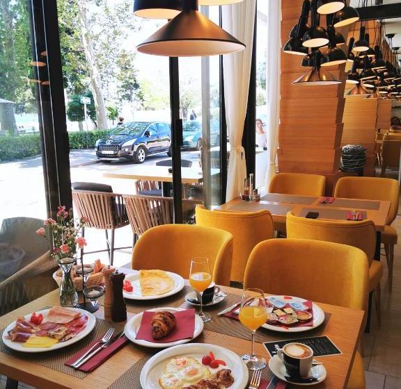 Bed And Breakfast Four Rooms